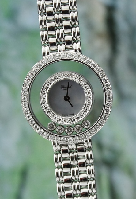 (image for) A CHOPARD "HAPPY DIAMOND" 18K WHITE GOLD DIAMOND WATCH
